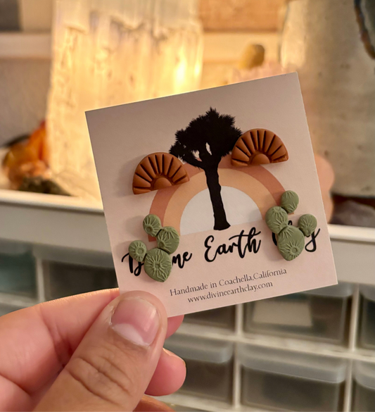 Stud pack pair of earrings with terracotta sun with a green cactus
